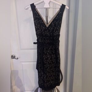Kenzie Black and Cream Backless Dress - sz6 (P25)
